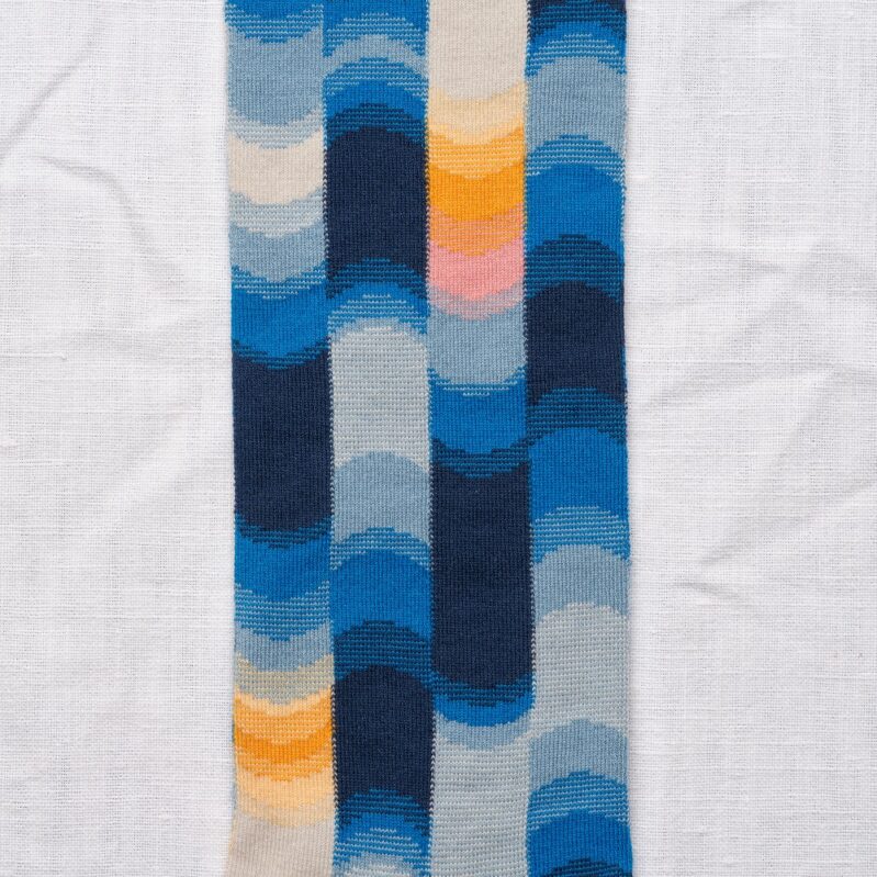 BR903 | גרבי בון מייסון עד הברך דגם Abstract Navy