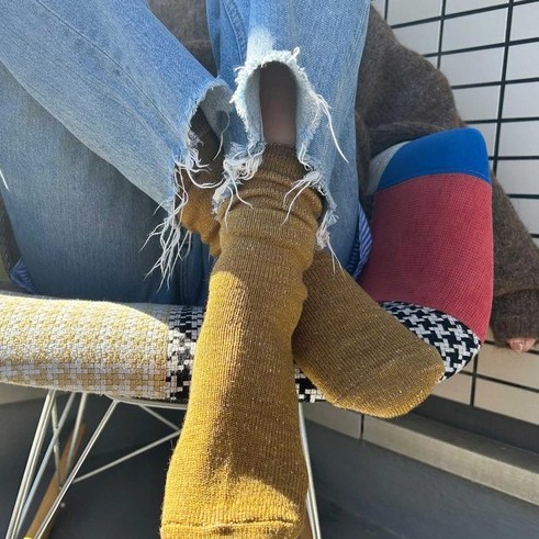 גרבי צמר מרינו מבית Put On Socks דגם Airy צבע חרדל