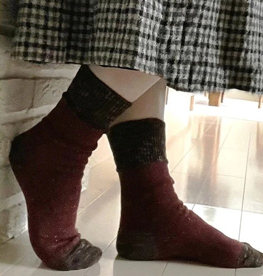 גרבי Put On Socks דגם Flutter צבע בורדו וחום