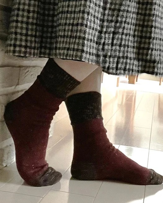 גרבי Put On Socks דגם Flutter צבע בורדו חום