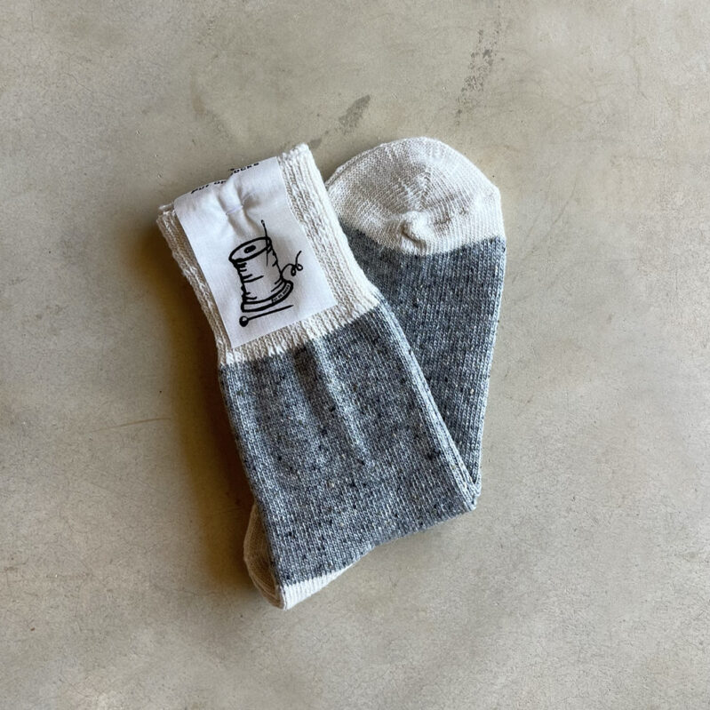 גרבי צמר Put On Socks דגם Flutter צבע אפור בהיר ולבן