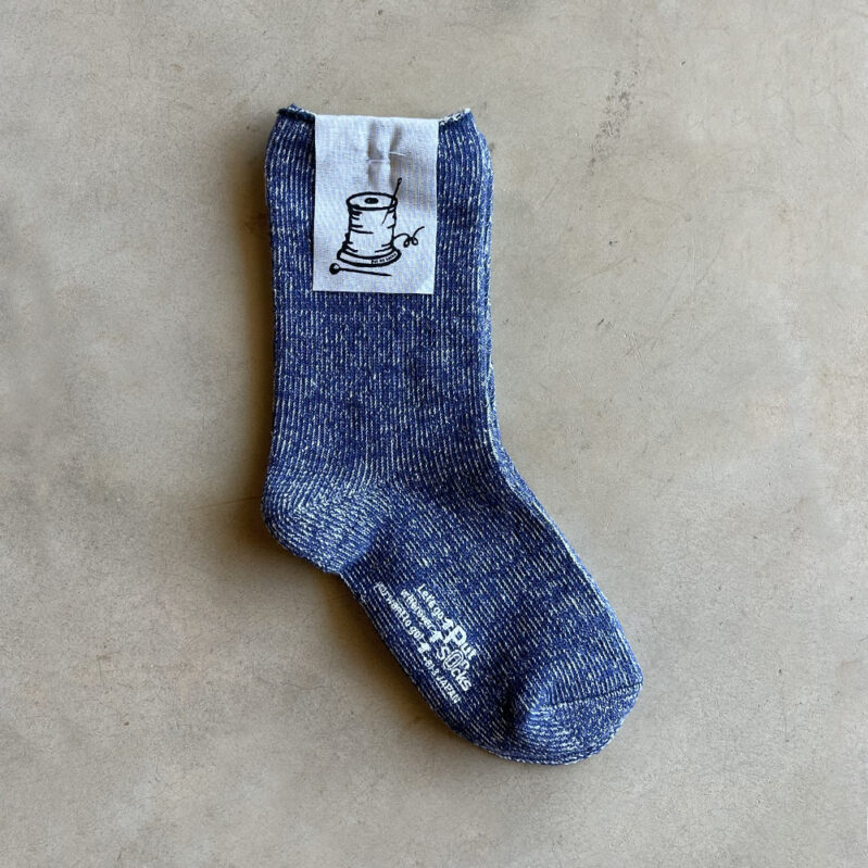גרבי כותנה ומשי מבית Put On Socks דגם Airy צבע אינדיגו