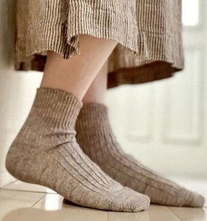 גרבי פשתן מבית Put On Socks דגם  Sun Kissed צבע  Suger Blond