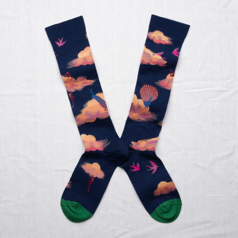CO902 | גרבי בון מייסון עד הברך דגם Dark Blue Clouds